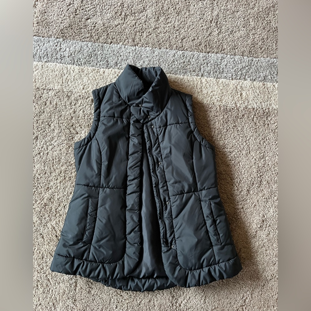 New York & Company Black Puffer Vest